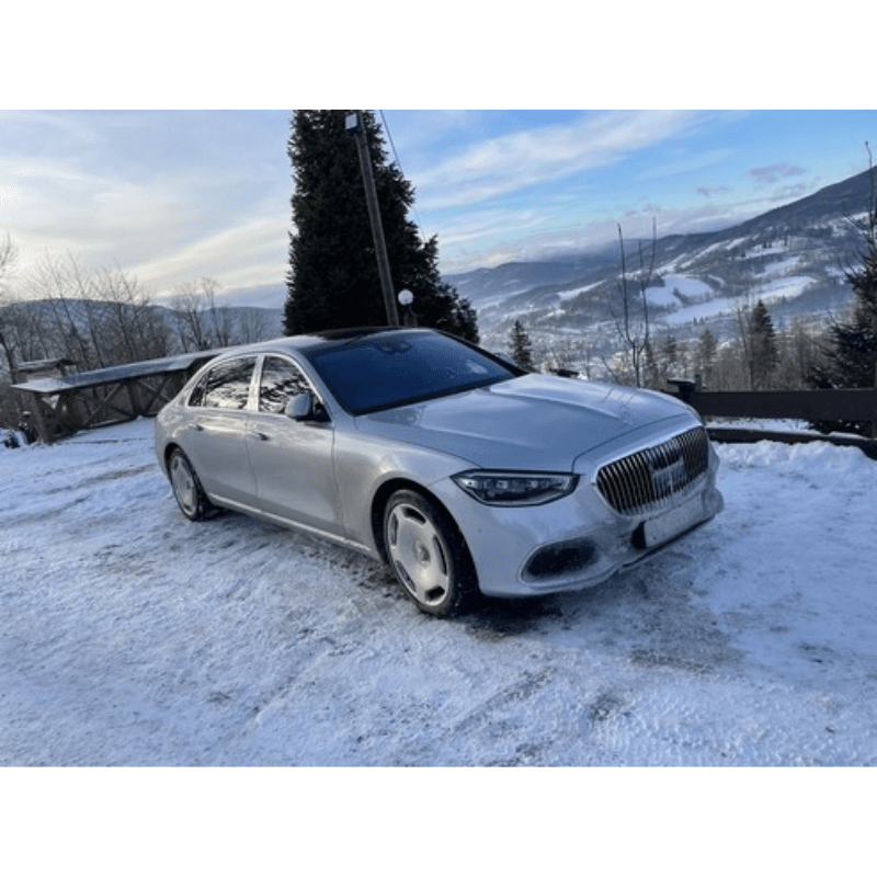 Mercedes Benz S580e Maybach